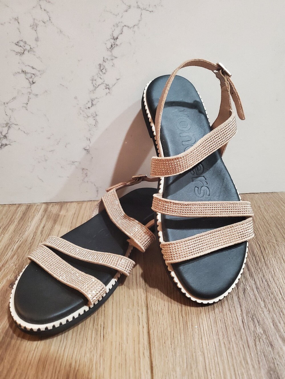 Wonders Studded Strappy Sandals